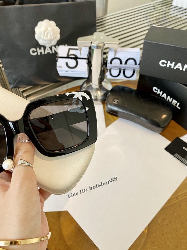 CHANEL專門店新款香奈兒方形白色字母中古黑白熊貓配色女士太陽鏡墨鏡 CH71465 mmyj1183